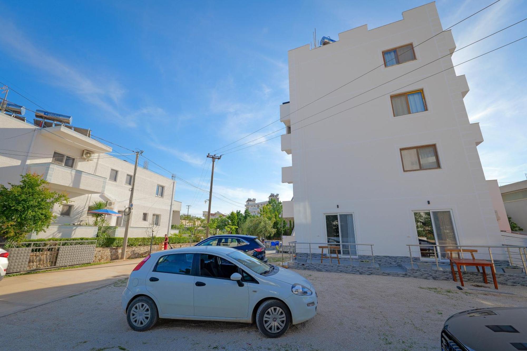 Central Garden Residence Sofia - Free Parking クサミル エクステリア 写真