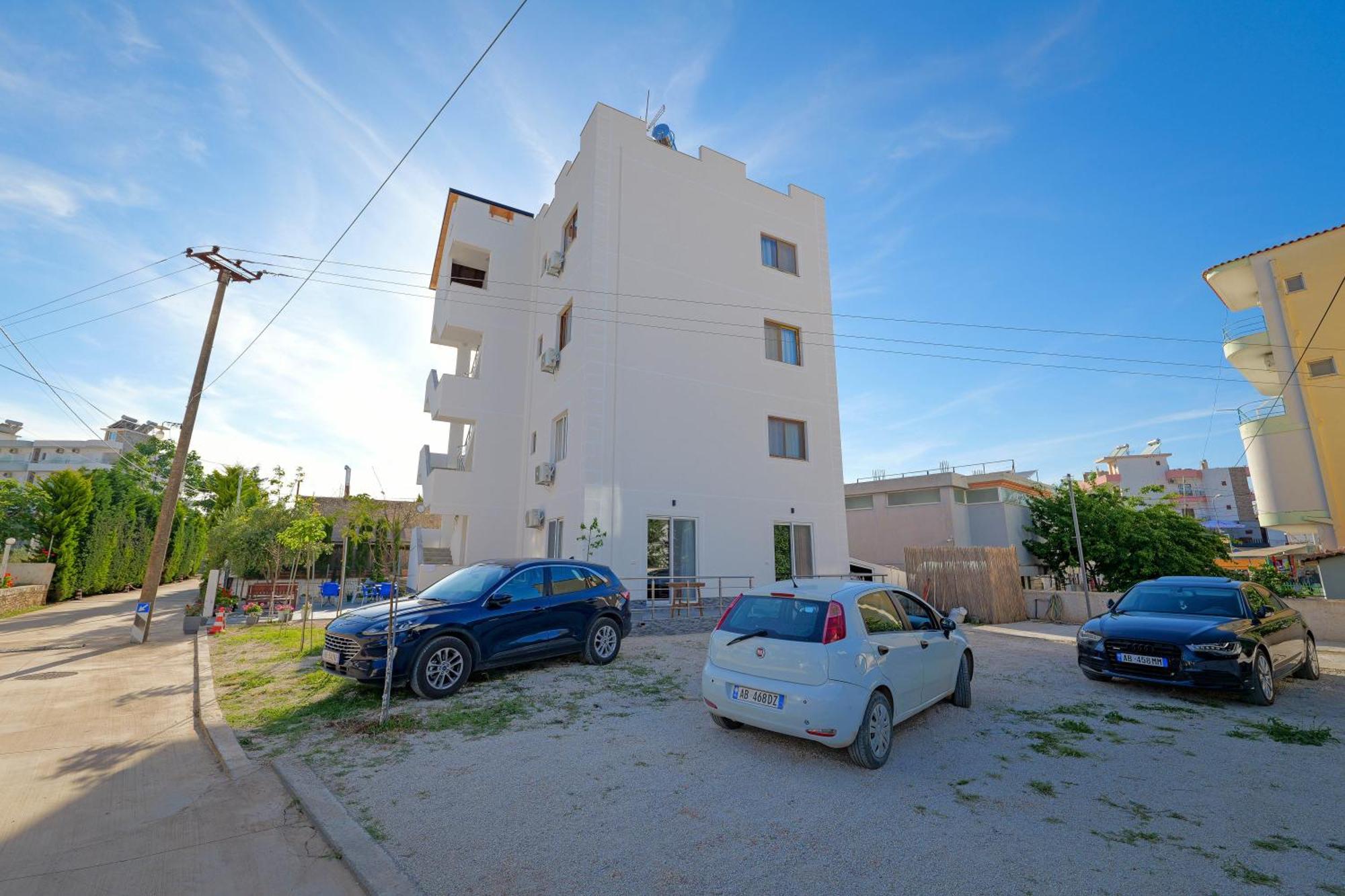 Central Garden Residence Sofia - Free Parking クサミル エクステリア 写真