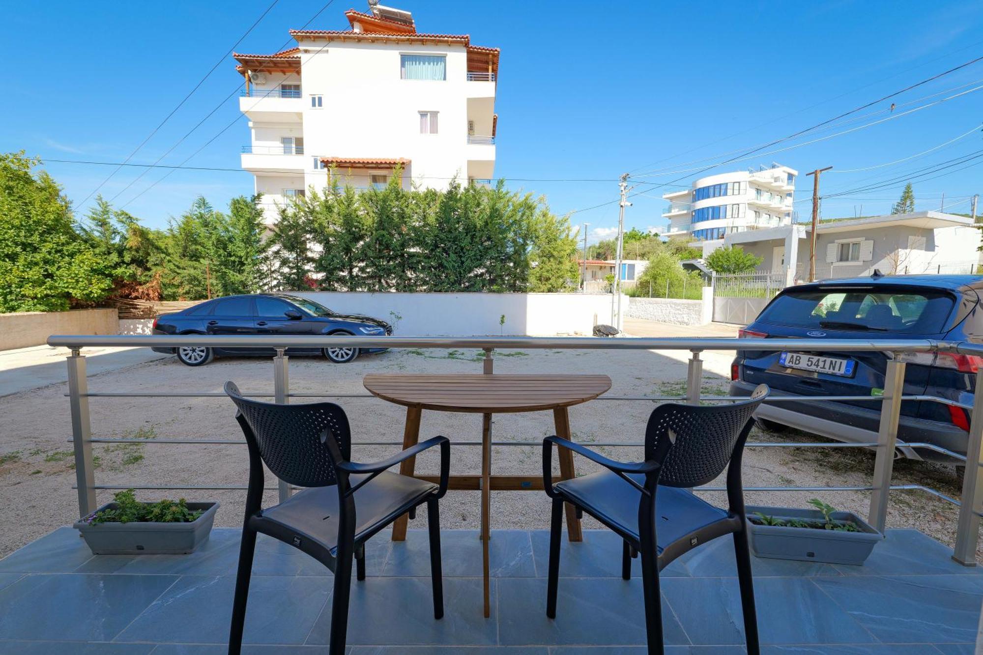 Central Garden Residence Sofia - Free Parking クサミル エクステリア 写真